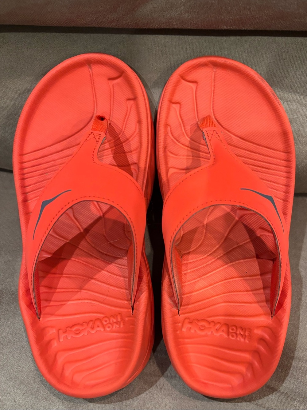 Hoka One One Ora recovery flip flops